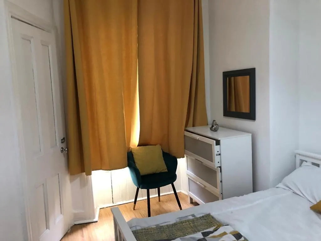 Lovely 2 Bedroom Apartment Close To City Centre Edinburgh Birleşik Krallık