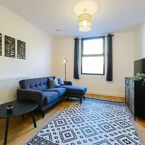 Hotwells Flat 5 - Hopewell , Bristol United Kingdom